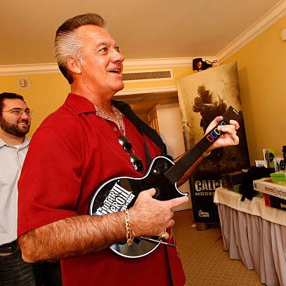 SopranosWorld's tweet image. How it feels to come home drunk