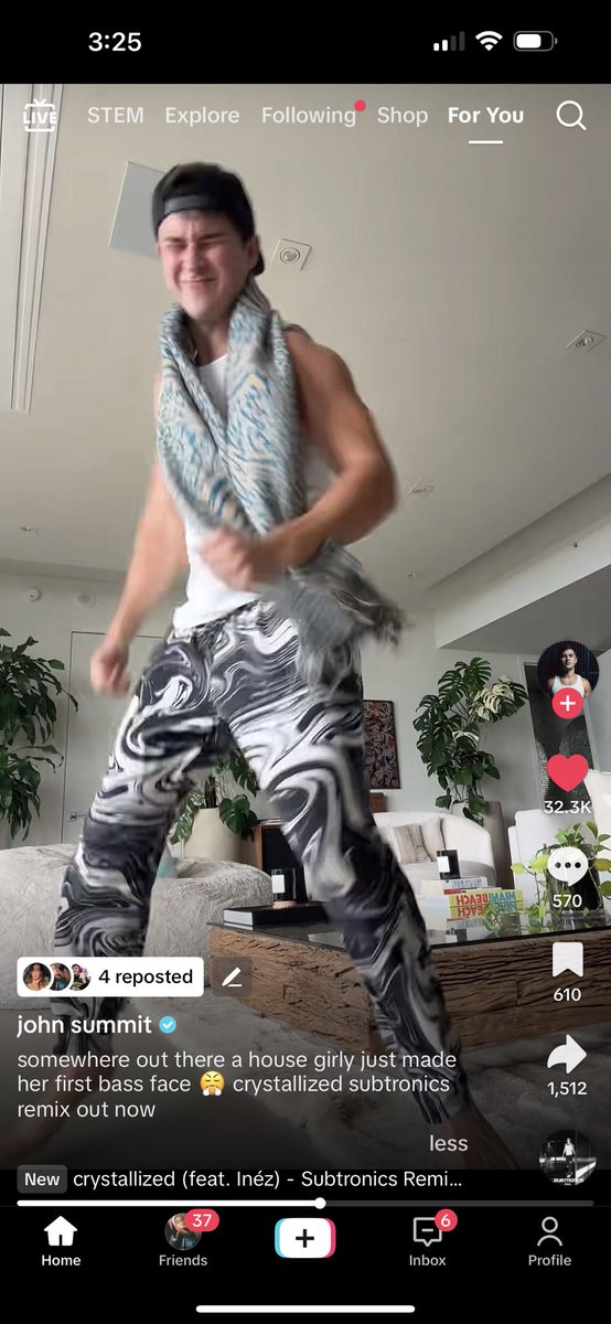 Bahahaha John summit and subtronics together = lethal