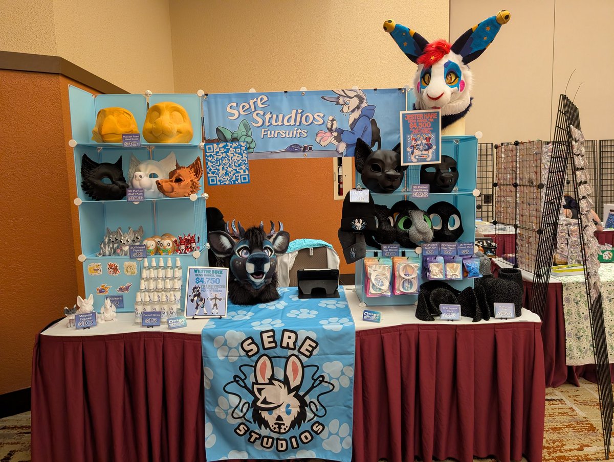 Oops meant to share this morning but we're all set up at Aquatifur!! 

Both the bunny and deer premades have found homes today. 🥰