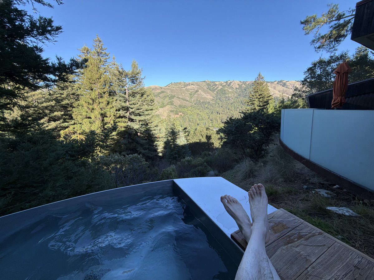 Spencer Schneidenbach 🦈🇺🇸 tweet media