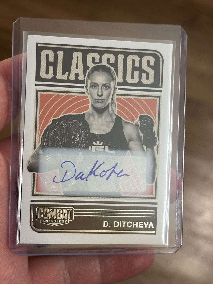 dontbrued's tweet image. Ripped a box of Anthology for around $150 USD. 

I think I will try another 👀