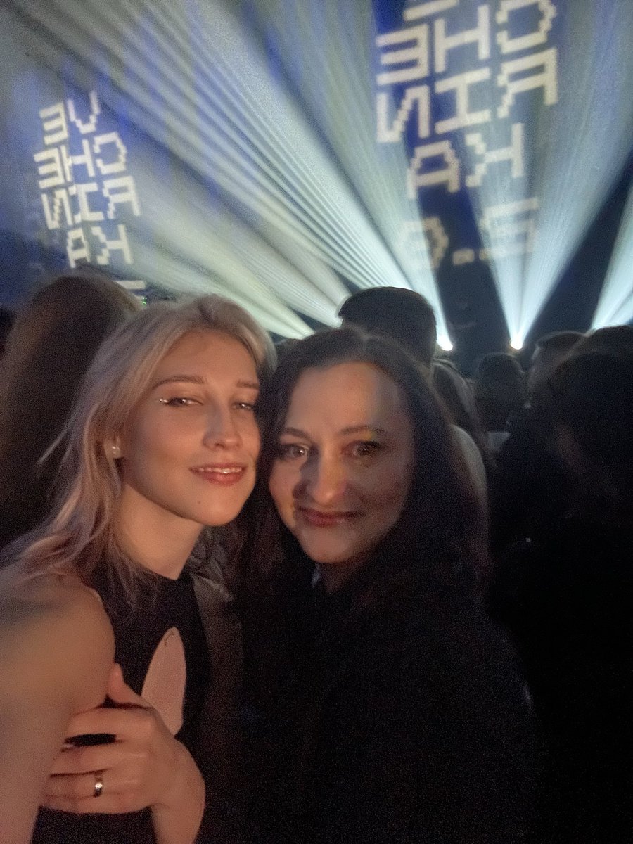 ansiatrue's tweet photo. мы без сил и сильно довольные одновременно 
очень насыщенно
очень хорошо https://t.co/wVtQouq8bQ