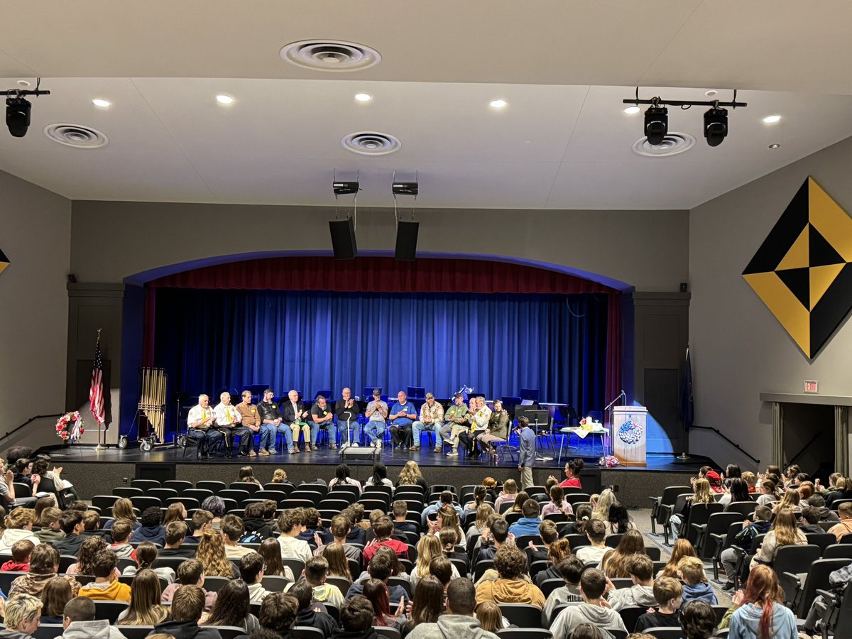 A salute to our veterans today at LLHS. #honor #service #community <a href="/lakelehmanband/">LLBand</a> <a href="/LLSDKnights/">Lake-Lehman SD</a> #Knight_Vision4