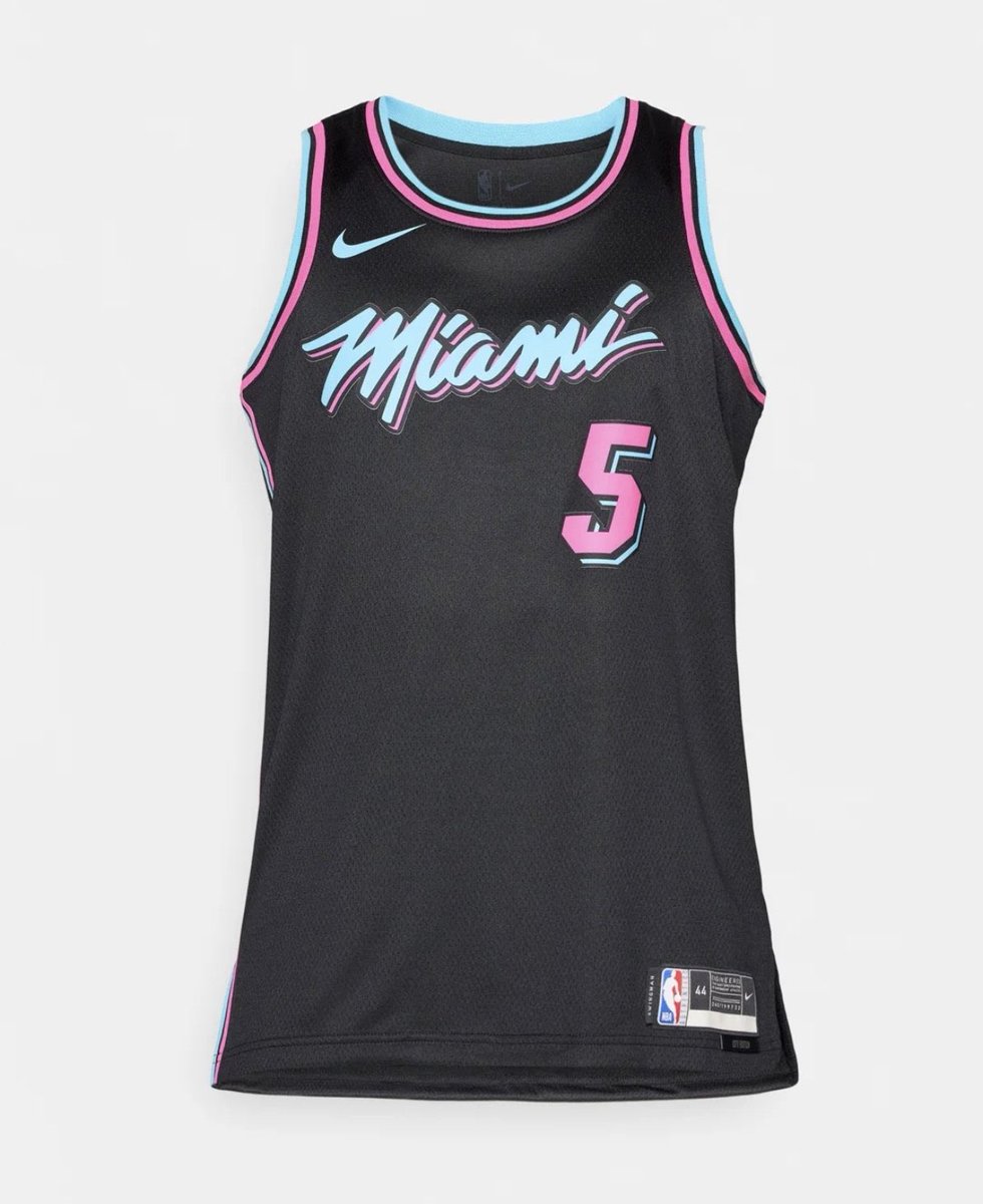 🚨JUST IN🚨

First official photo of the new Miami Heat Leaked Vice City 2025-26 Jersey.

Already the best jerseys in the entire league.
