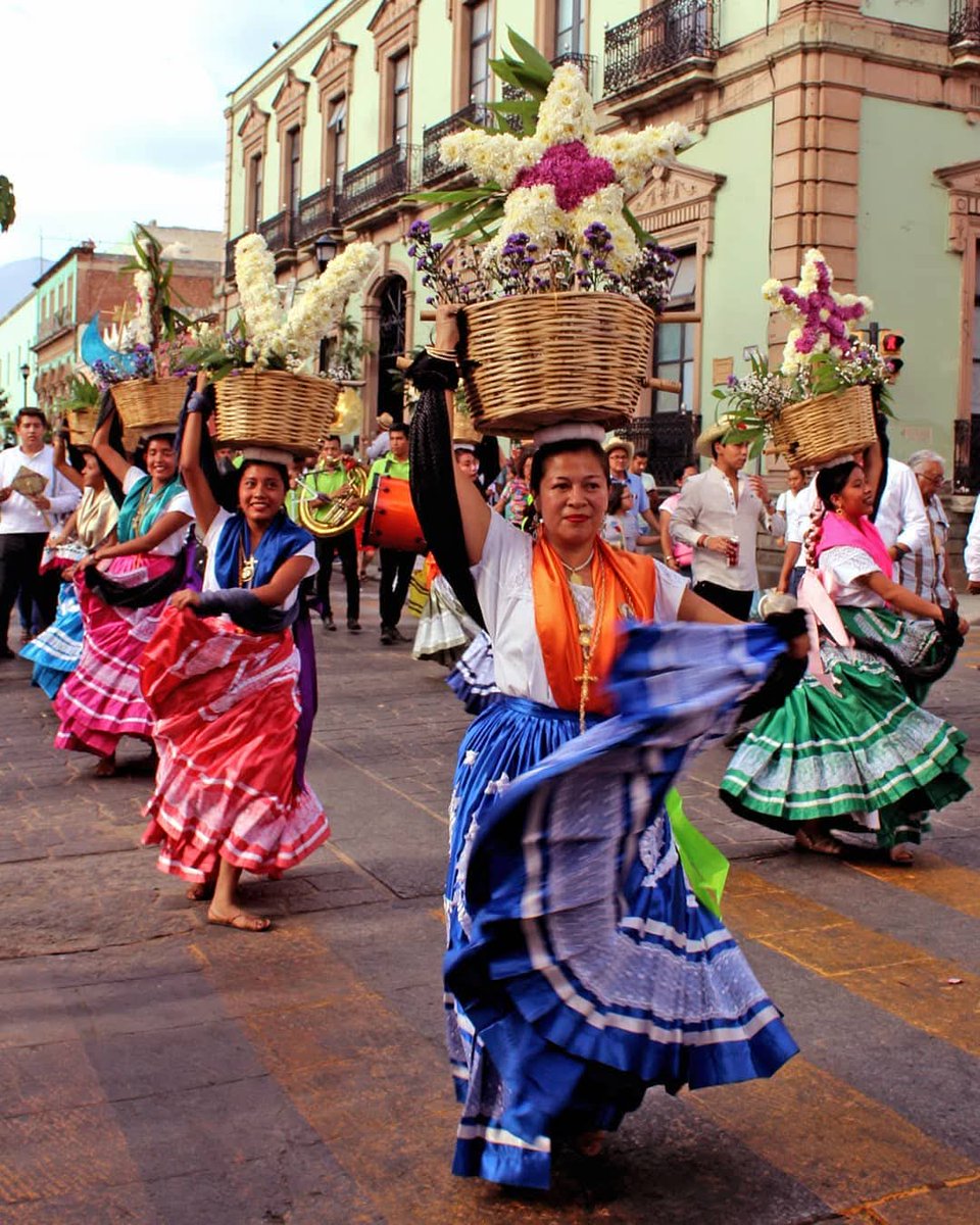 marcomorvel's tweet photo. Guelaguetza (Marco Moreno Vélez) https://t.co/p4hkrfXcTe