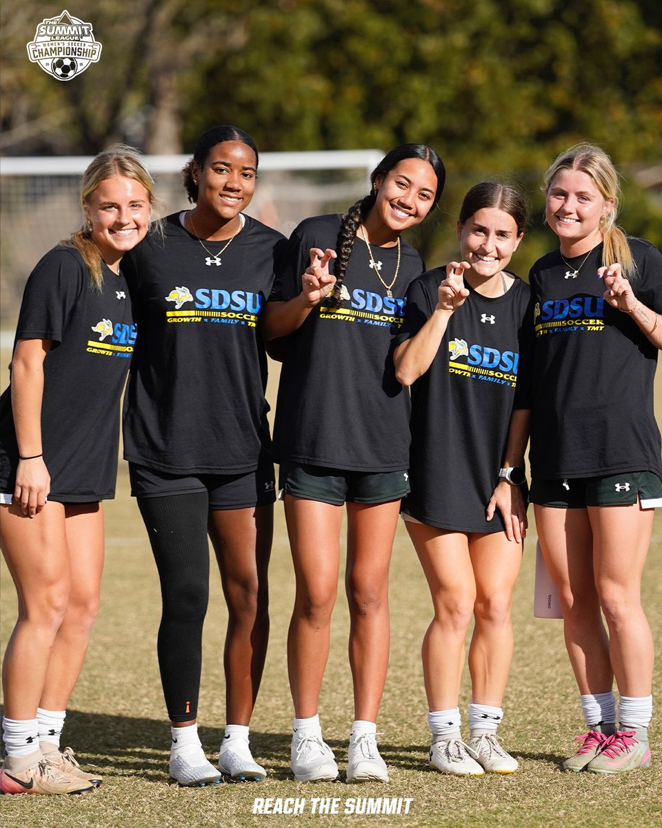 TheSummitLeague's tweet photo. Smiles all around at @GoJacksSoccer practice ๐โฝ๏ธ
#ReachTheSummit x #SummitWSOC x @NCAASoccer https://t.co/SoLltqaZSF