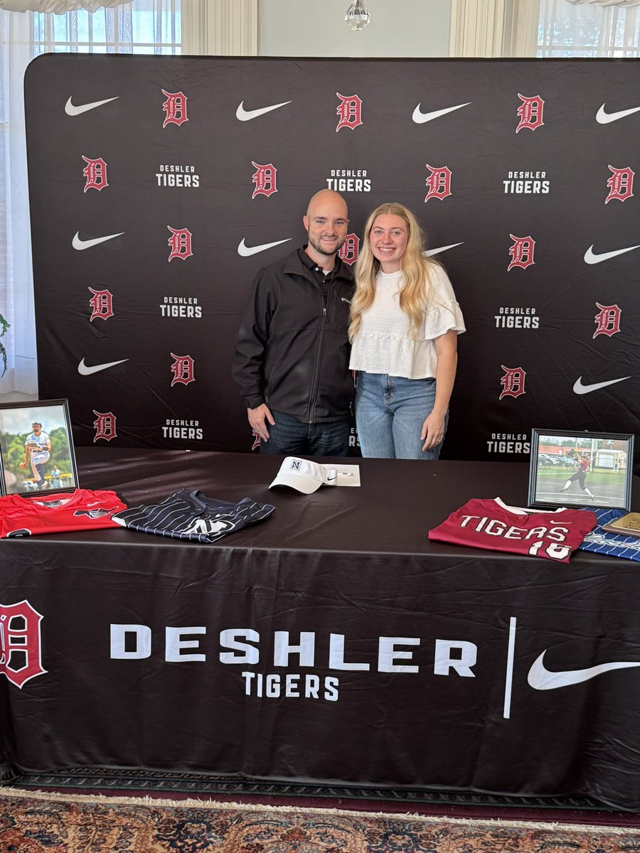 KyleParmley's tweet photo. Special day yesterday, getting to celebrate @AliviaL33 as she signs with @NWSCC_SB.

Also my first trip up to Tuscumbia see what @deshlersb has going on.

Congrats Liv! Will definitely have to put this place on my list for the spring. https://t.co/LnCSXS91sU