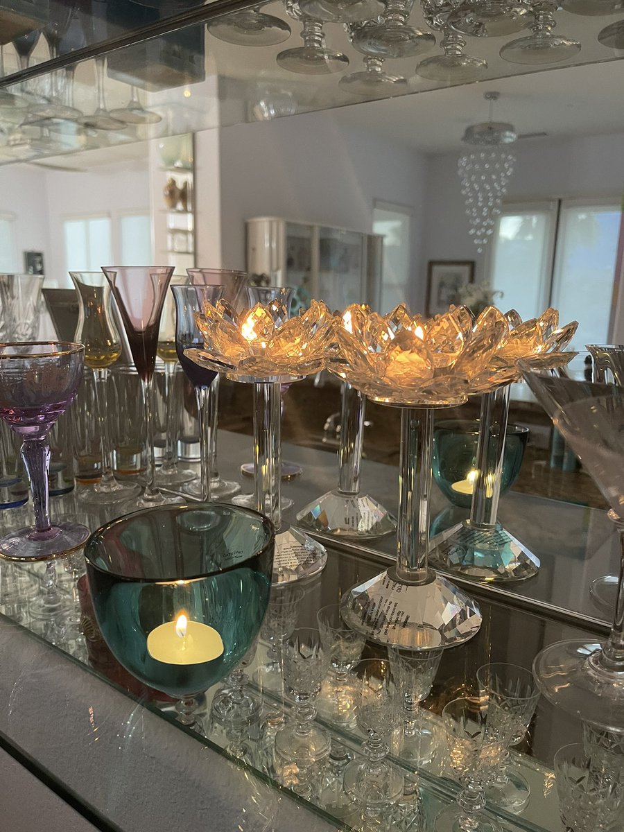 Shabbat Shalom, chaverim veh chaverot.

We continue to light the third candle until all of the hostages are returned to Eretz Yisrael.

Go Ducks!!! 🏒