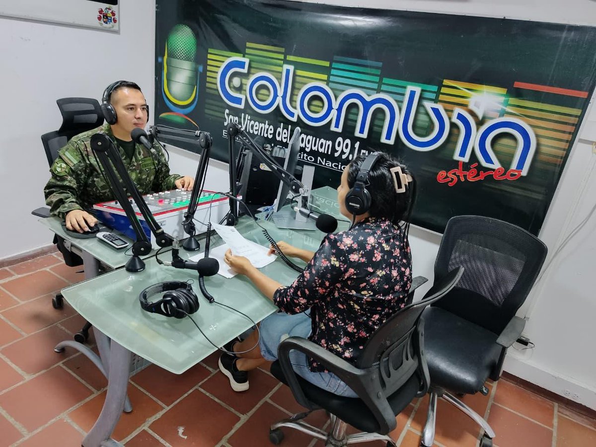 En Colombia Estéreo   99.1 FM – San Vicente del Caguán, compartimos una emisión especial junto a la Comisaría de Familia, abordando el fortalecimiento familiar y comunitario, y orientando a la ciudadanía sobre las competencias de estas entidades.
#NuestroCompromisoEsColombia