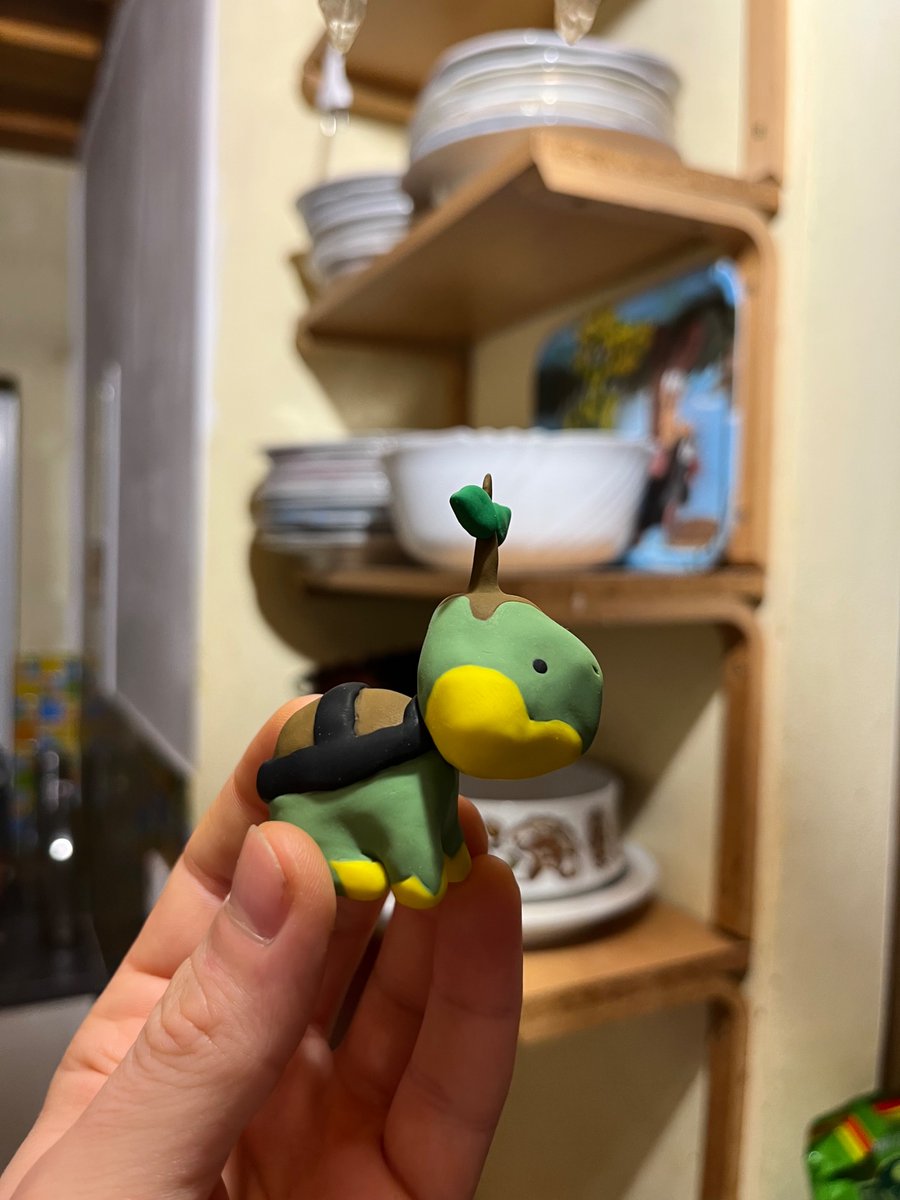 OliverBohovic's tweet photo. One of my latest commissioned FIMO figures - Ditto transformed into Turtwig.

I sculpted this one from FIMO polymer clay, all colors are mixed of FIMO as well.

If you’d like to commission a custom figure, let me know!

#turtwig #Pokemon #pokemonfanart #ditto #TURTLE #fimo #art https://t.co/WeVlrPDQRE