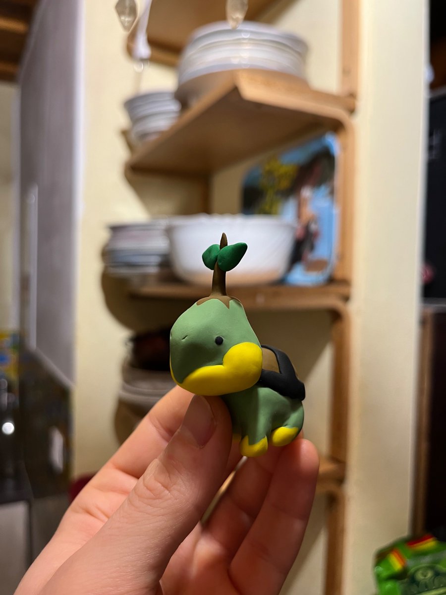 OliverBohovic's tweet photo. One of my latest commissioned FIMO figures - Ditto transformed into Turtwig.

I sculpted this one from FIMO polymer clay, all colors are mixed of FIMO as well.

If you’d like to commission a custom figure, let me know!

#turtwig #Pokemon #pokemonfanart #ditto #TURTLE #fimo #art https://t.co/WeVlrPDQRE