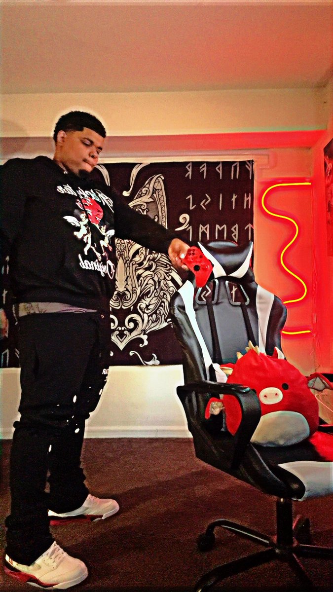 MichaelStackEm's tweet image. 😈