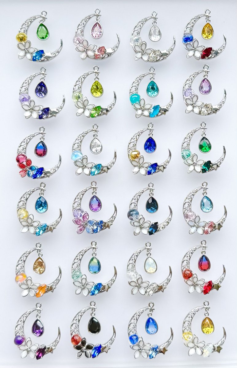 フォロワー様40000人感謝企画𓈒𓂂𓂃◌𓈒𓐍

風月煌華ネックレスを抽選で2名様へプレゼント。
（お好きな色をお選びいただけます/ベースカラーゴールドへ変更可）

このポストをRP+フォローで応募完了です。

11/11 23:59〆