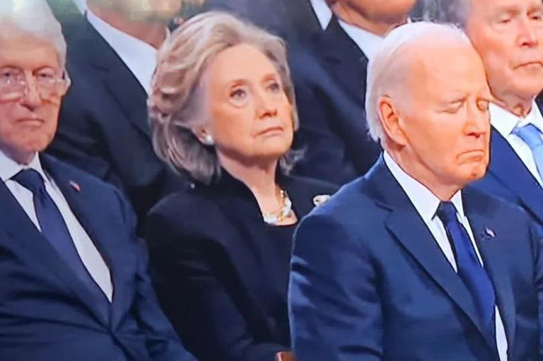 Pallas22 tweet media