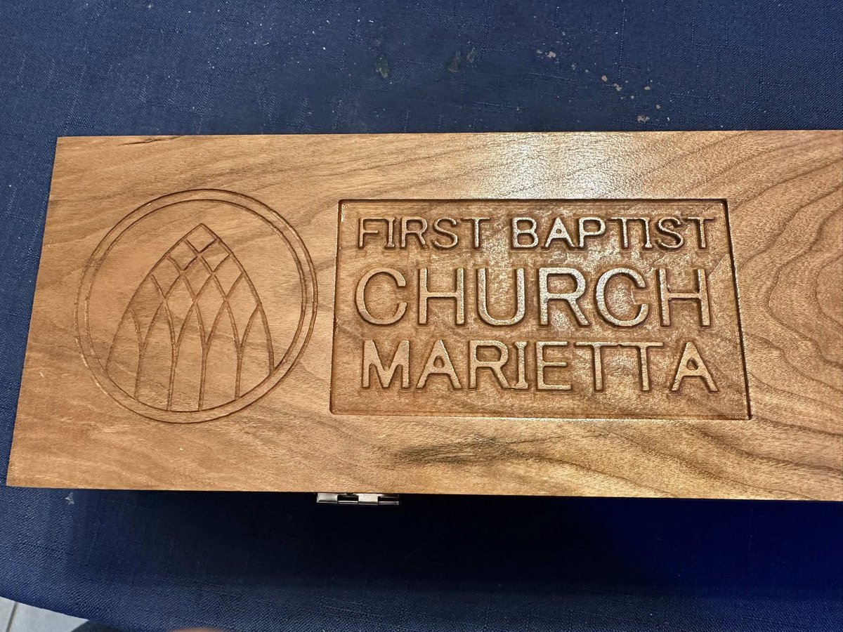 CarveWrightCNC's tweet image. Really nice box made by Russel Bell. 

#carvewright #ravencnc #cncrouter #CNCproject