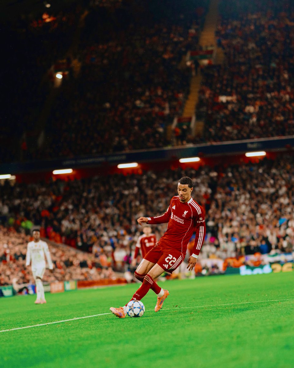 Hugo #LFC tweet media