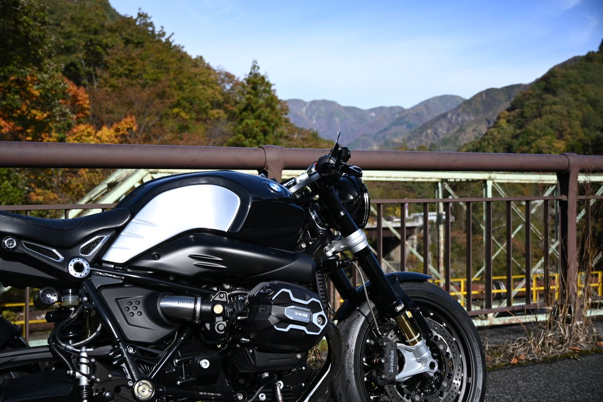 秋も深まってきてますね🍂

#バイク #BMW #RnineT
