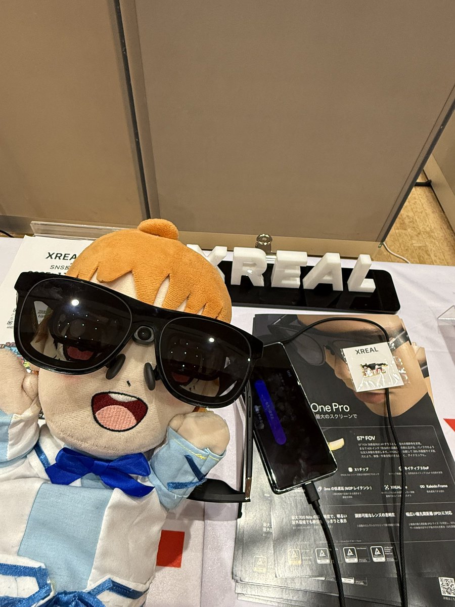 ARATANMZ's tweet image. なんと！？

#沼津地元愛まつり2025 へ出展されていた #XREAL さんのキャンペーンに当選したのだ🍊

ホロモデルとリンクした各種デバイスでの3Dライブ体験は驚きと楽しさがあってこれからの展開に期待大なのだ🤩

この度はありがとうございました🙇‍♂️