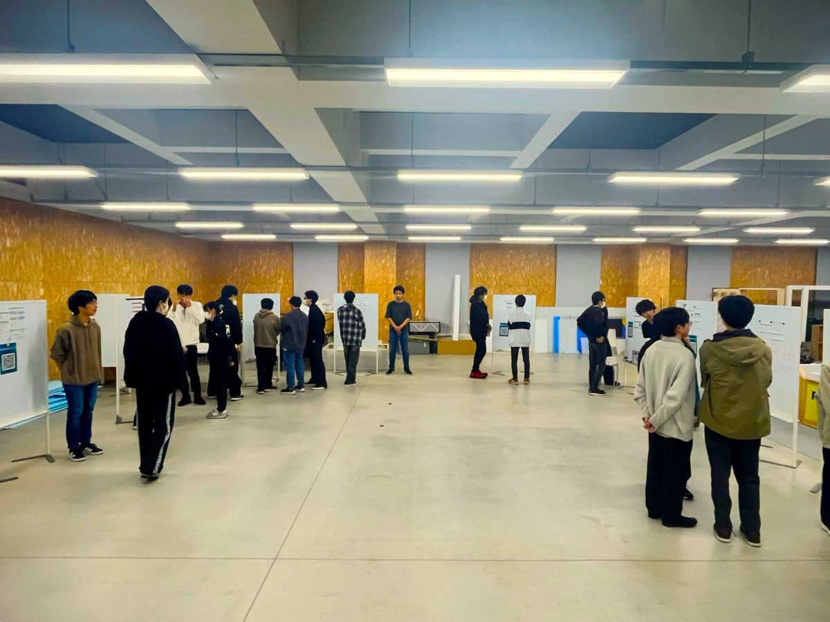 KITyumekobo's tweet image. 【夢考房技術交流会を開催！】
今回の募集テーマは「プロジェクト活動を継続するための技術継承・情報発信・プロジェクト運営上での工夫など」。秋はチーム運営系をテーマに、各プロジェクトが日頃の工夫や取り組みをポスターで発表！学生同士の交流も活発でした✨
#KIT夢考房