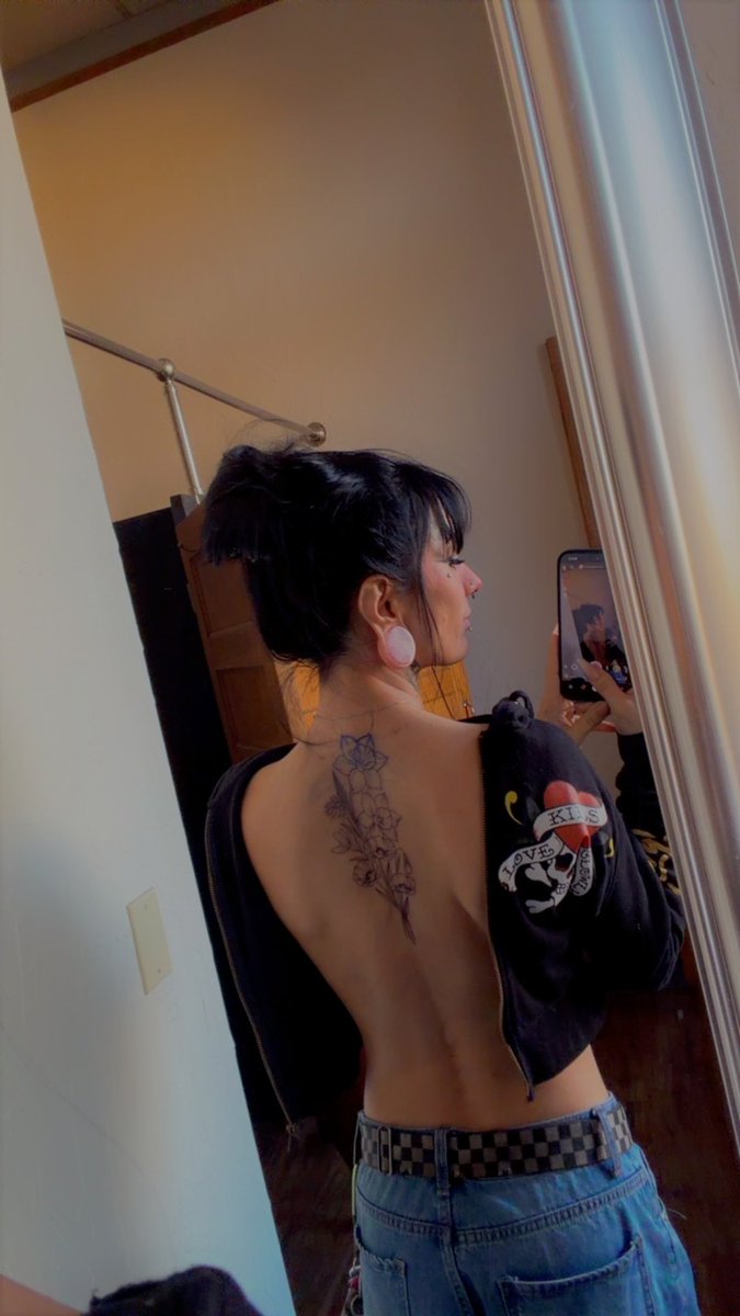 ♡ᴍᴏᴍᴍʏ🦋 tweet media