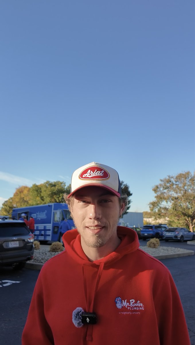 ServiceTitan's tweet image. A huge thank you to the team @Neighborly of St. Louis for the warm welcome. 
Your name says it all. It was an honor to share our gratitude for the essential work you do. 
#PowerTheNation #ServiceTitan #Plumbing #HVAC