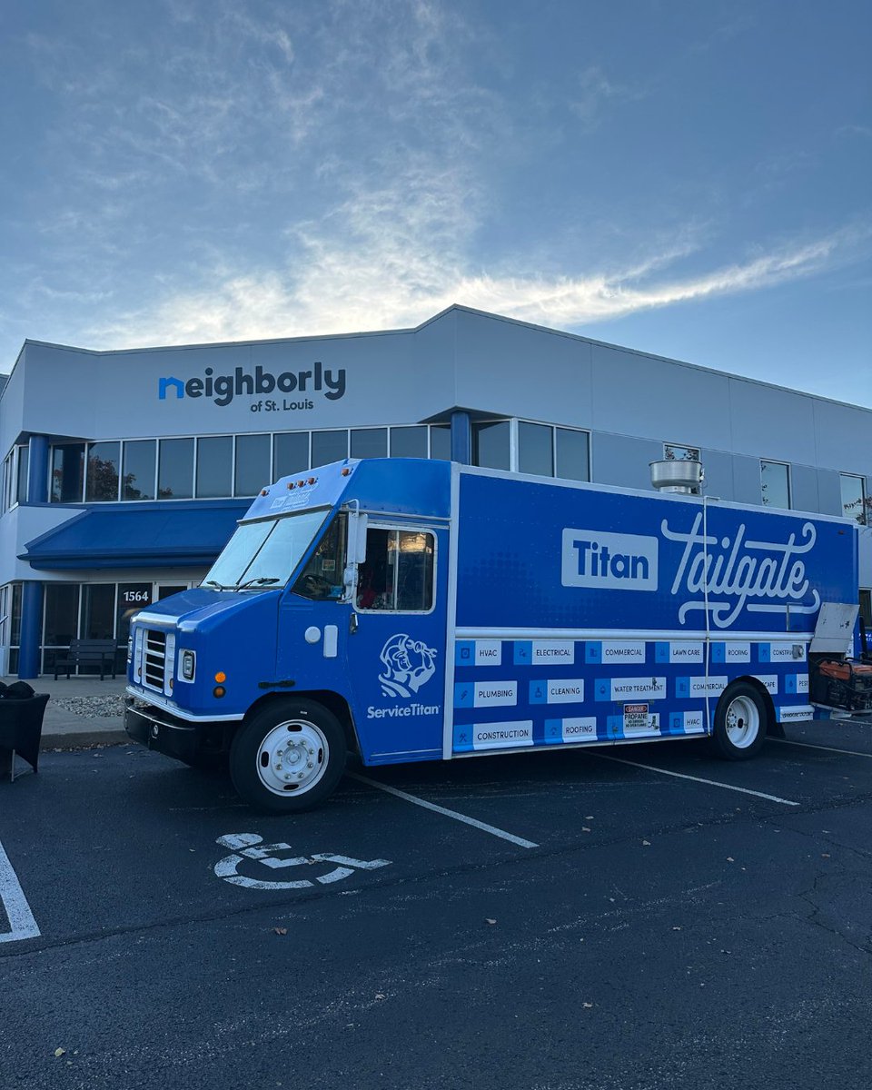 ServiceTitan's tweet image. A huge thank you to the team @Neighborly of St. Louis for the warm welcome. 
Your name says it all. It was an honor to share our gratitude for the essential work you do. 
#PowerTheNation #ServiceTitan #Plumbing #HVAC