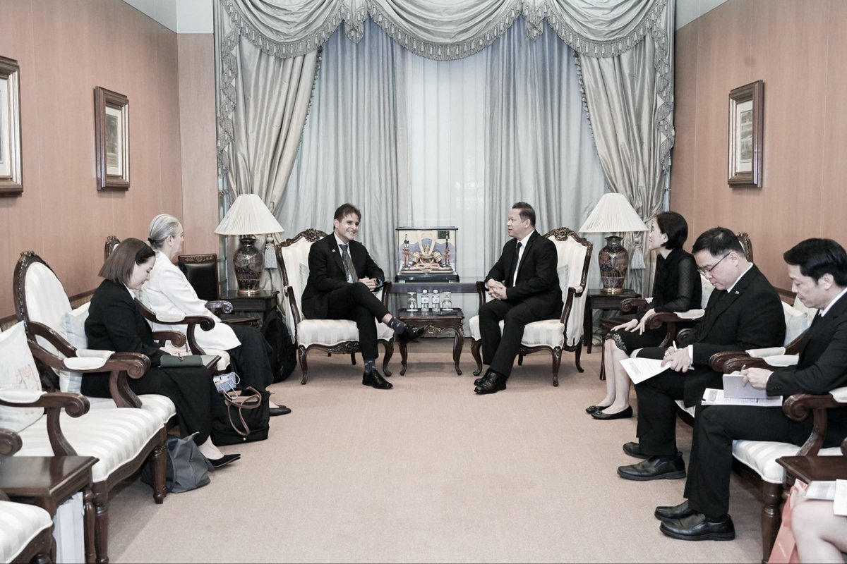 DPS Chettapan met with DG for Asia-Pacific, MFA of Mexico, who visited Thailand to co-chair the 6th Thailand - Mexico Political Consultations. Both sides expressed satisfaction with activities held to celebrate the 50th anniv. of the diplomatic relations btw. the two countries