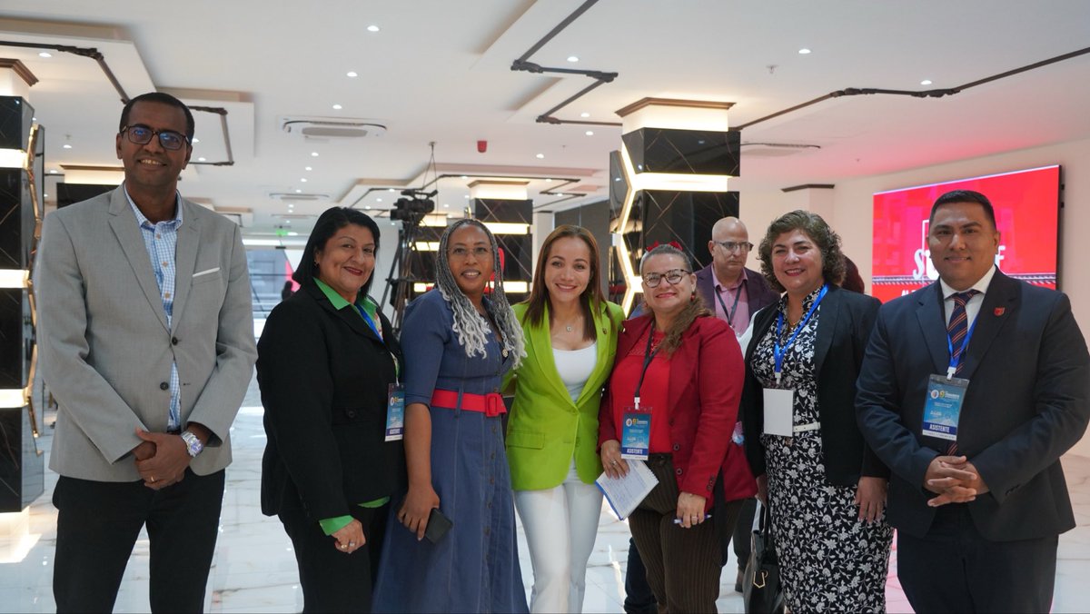 #NoticiasAlDía | Expertos de Honduras y España protagonizan la segunda jornada del IX Congreso Internacional de Ciencias Pedagógicas del Ecuador

El IX Congreso Internacional de Ciencias Pedagógicas del Ecuador – CICPE 2025 vivió su segunda jornada con una agenda académica de