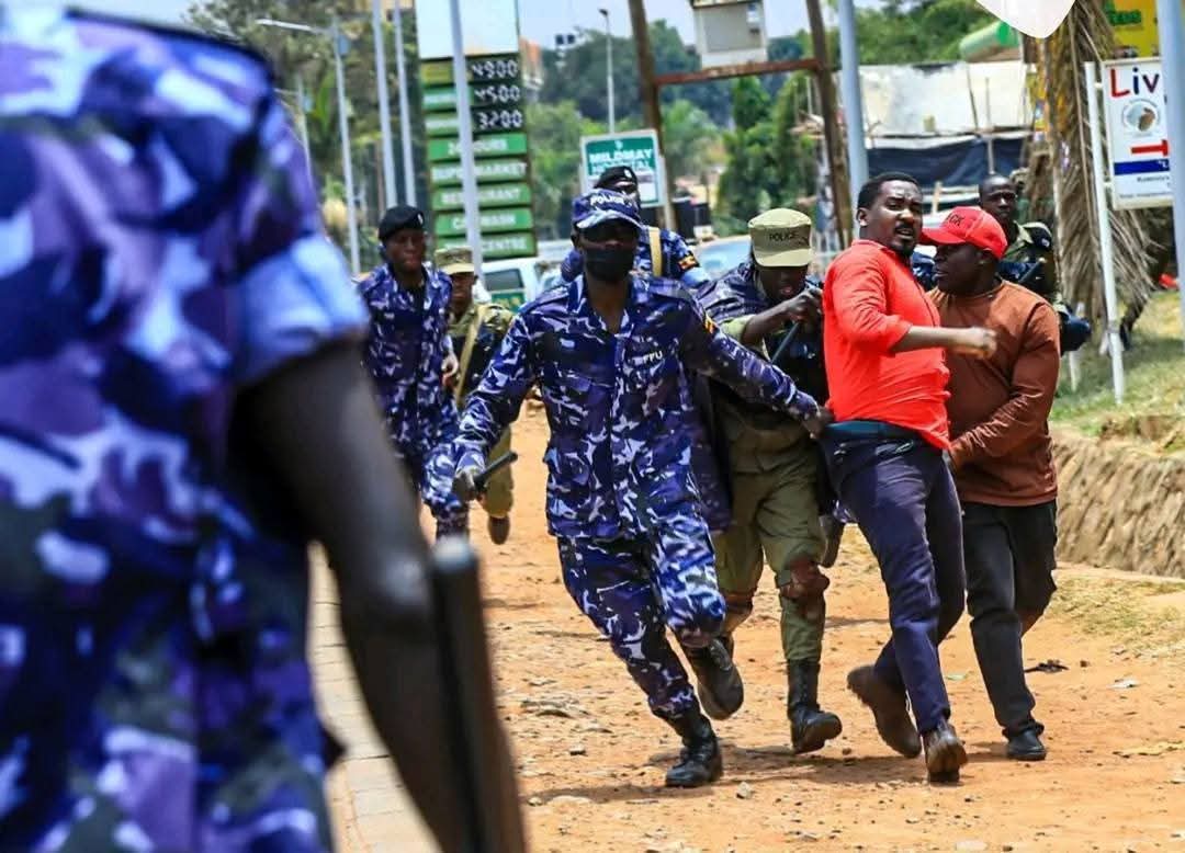 PrinceLusingah's tweet image. The Uganda Defence Forces should desist from suppressing the opposition. During the electoral campaign period, opposition leaders must be afforded the requisite space and opportunity to articulate their policies and engage freely with the electorate.