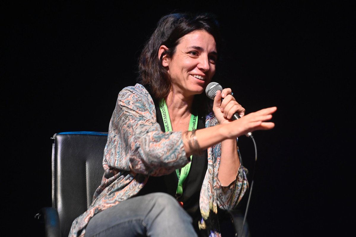 Factual_MX's tweet photo. 🔸️NoPonencia - La fotografía documental en tiempos de saturación visual y
desinformación. ¿Por qué seguimos en este trayecto?🔸️

"Estamos en un momento en que las imágenes deben generar mil preguntas". @surianna de @revista5W 📸 https://t.co/qYu0kiTOvg