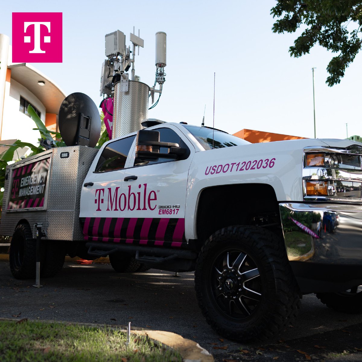 T-Mobile Puerto Rico tweet media