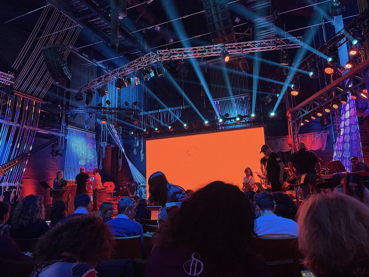 svunflowers's tweet photo. Grazie @welikeduel per questa bellissima serata ❤️ #propagandalive https://t.co/VmBYmS7PLW