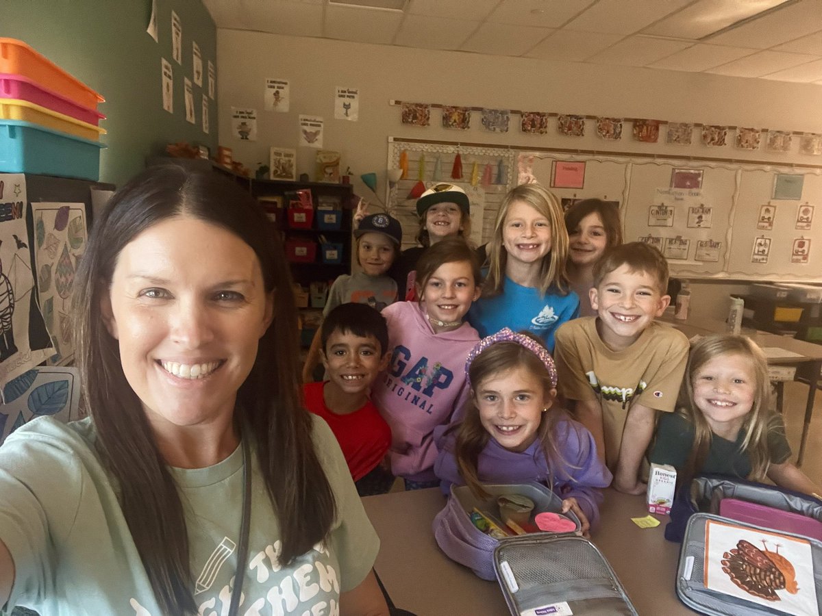 Mrs. Smith tweet media