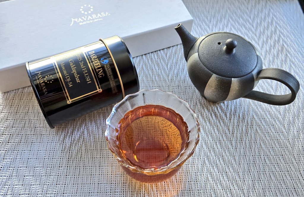 riri_access's tweet photo. NAVARASA 
ダージリン
2025  2ndフラッシュ
ギタパール マスカテル
#茶好連
🎁茶
お茶が好きな私のために
店員さんと相談して選んだって
お茶って楽しいねって言われて
より嬉しかった https://t.co/b27RWzfeg2