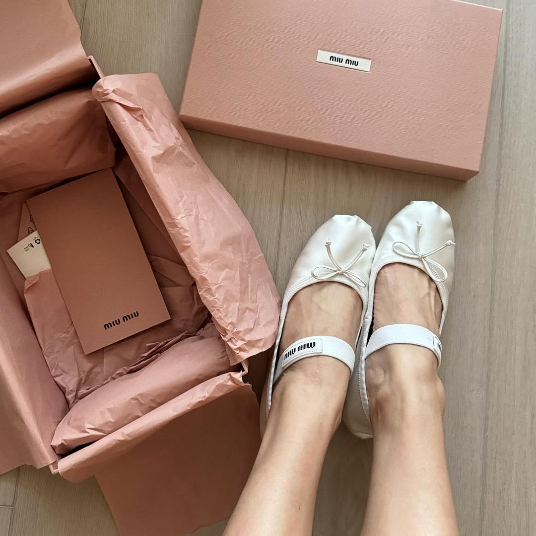 Hdafrefs's tweet image. 買った瞬間がピークだった靴👢💔