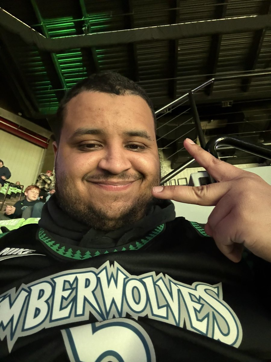 1st Wolves game of the season! Let’s go 😎