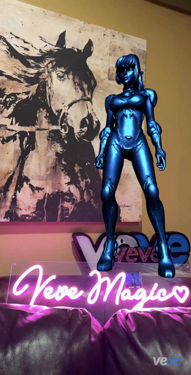 VeVeMagic's tweet image. How many SR VeVeMagic 💙 holders will be in Vegas🙋‍♀️? Please comment below if you are!!!! I’ve got something mystical, magical, and unique 🪄coming your way…I love Easter eggs 👀 ￼and pixie dust 🧚🏻‍♂️.