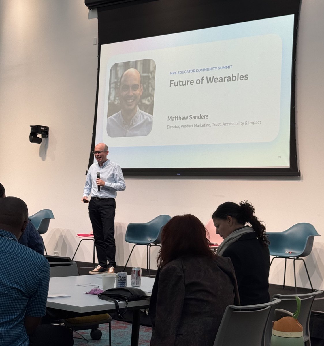 timneedles's tweet image. Exploring new artificial intelligence, augmented &amp;amp; virtual reality, and immersive technology developments for education at @Meta headquarters in Menlo Park, CA #Edtech #ArVr #AiinEdu