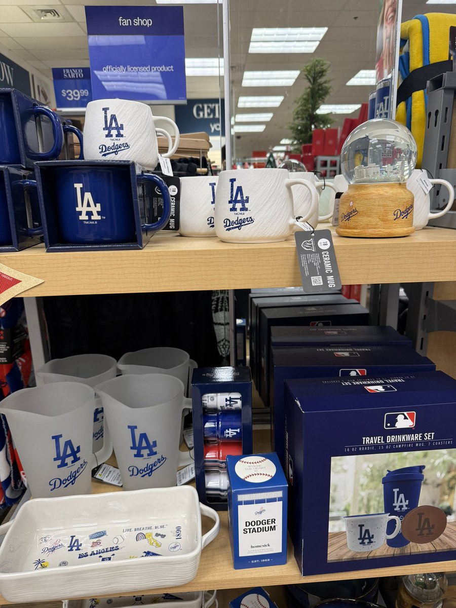 xhouses27x's tweet image. And make sure you check your local Marshalls!!