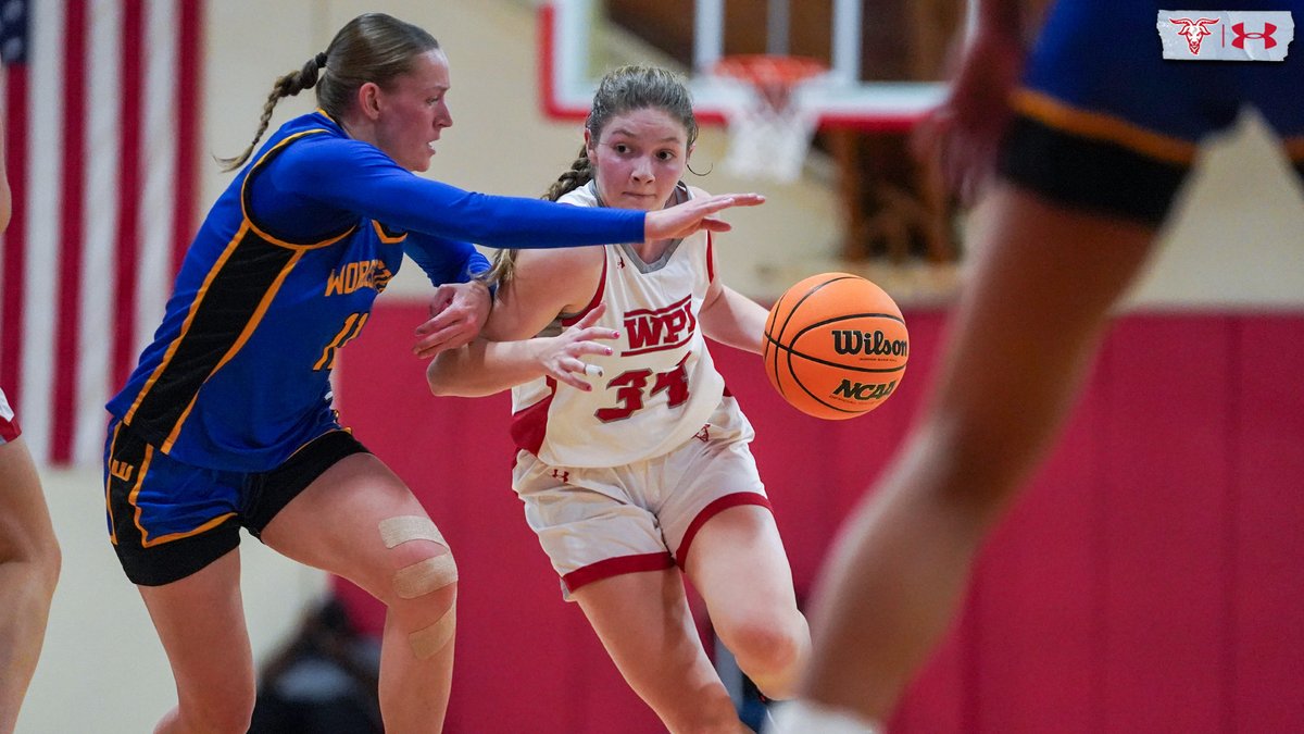 HALF. 

A late three by the Lancers gives Worcester State a 26-25 lead over <a href="/WPIWBasketball/">WPI Women’s Basketball</a> at the break. Giansiracusa leads with five points as a trio has four points apiece.

Third quarter ⬇️
📺-tinyurl.com/3brusj84 
📊-tinyurl.com/335jmatj 

🏀x🐐
#GoatNation #d3hoops