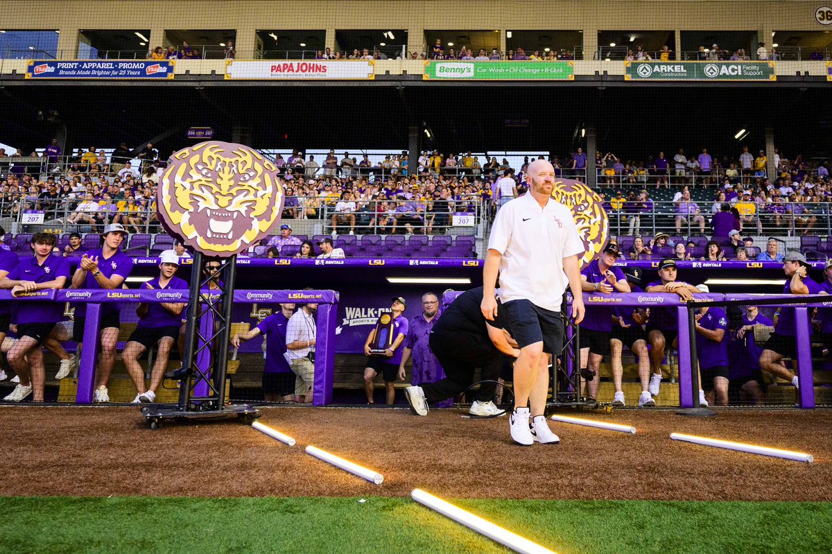 LSU Baseball tweet media