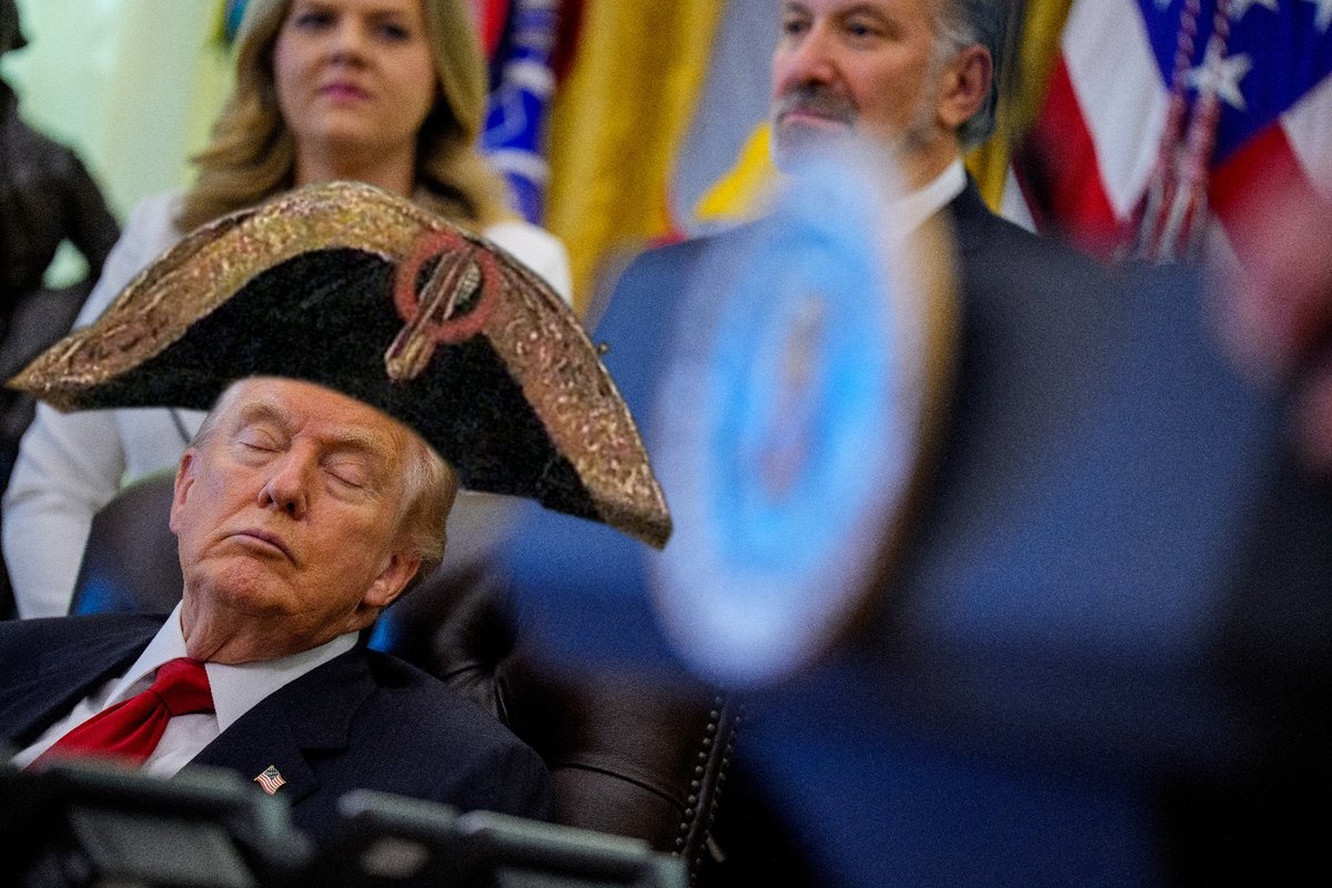 Jonnydeth's tweet photo. @atrupar NAPoleon Bonespur https://t.co/Plfc6DB7kT