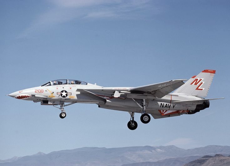 激レア】ノイズthreeface x csf 1st 大戦モデル 2025年最新】threeface