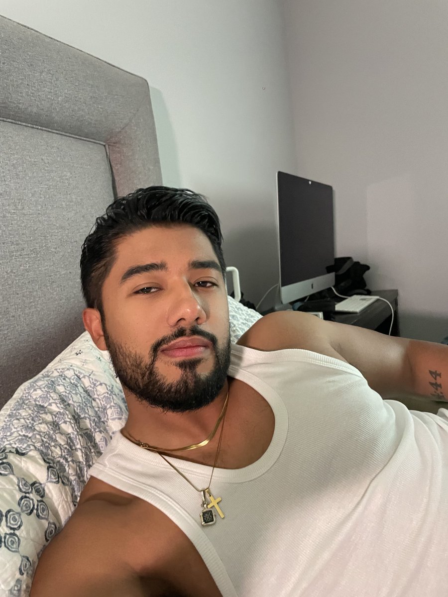 VandelCabo's tweet photo. un coco https://t.co/v1pk7EZ7s3
