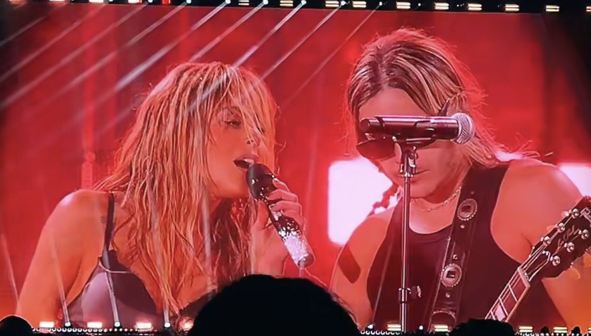 TINIOnTours's tweet photo. TINI y Pato Sardelli en #FUTTTURA https://t.co/Nv4VXGNpNl