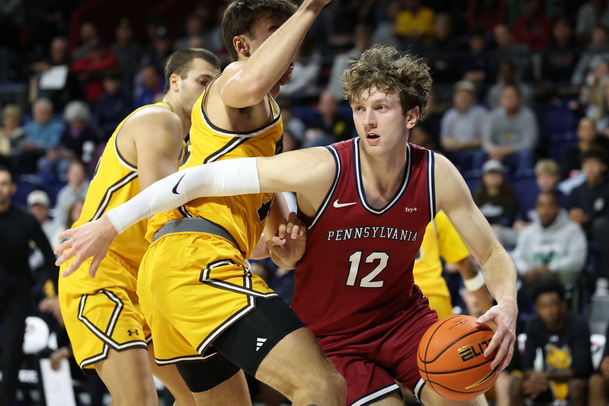 PennMBB's tweet image. 2H (12:49) | Penn 81, Rowan 45

TIME OUT, PROFS!!
📺 ESPN+ ($) | goquakers.co/3WHcgIw
📻PennAthletics.com/audio
📊goquakers.co/43OF1qB

#FightOnPenn 🔴🔵🏀