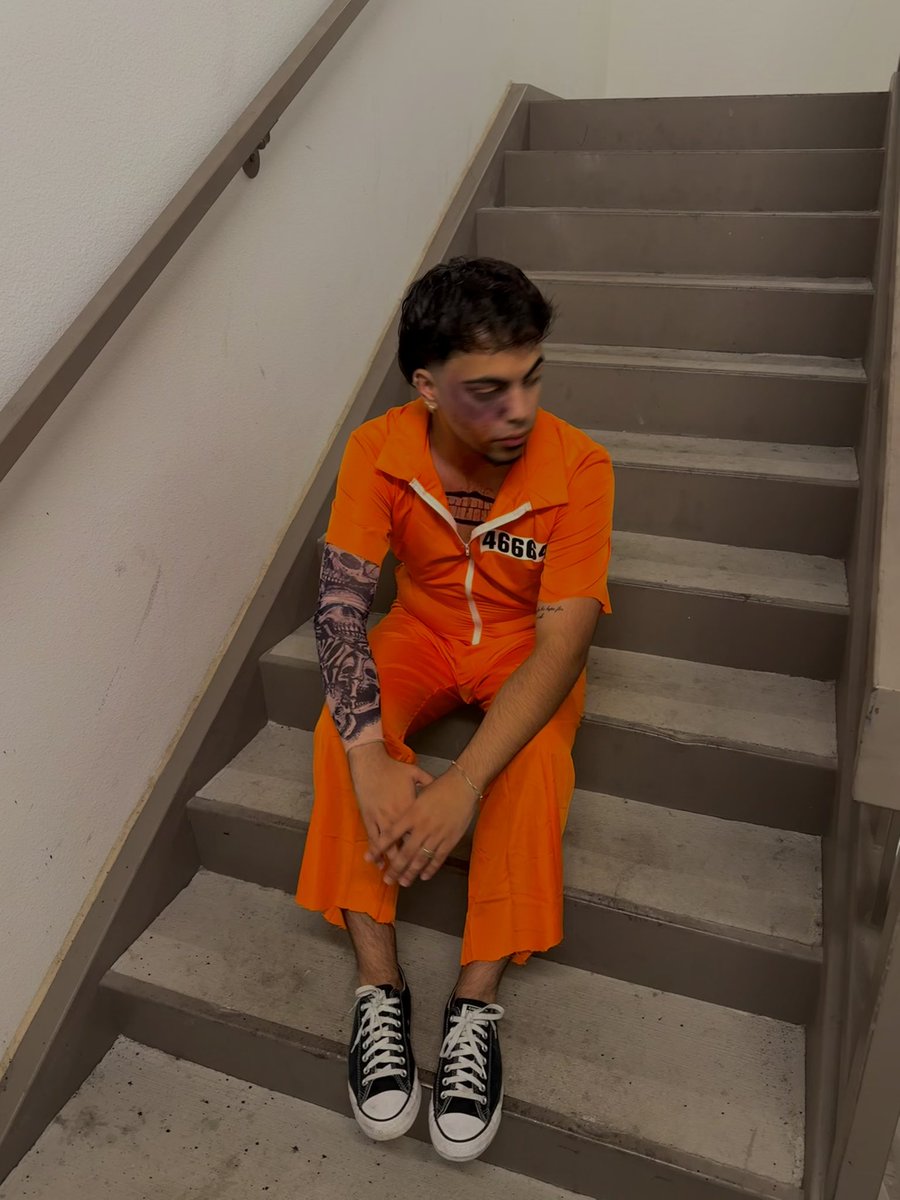 fernandoalebron's tweet image. Did i serve this Halloween? 🎃