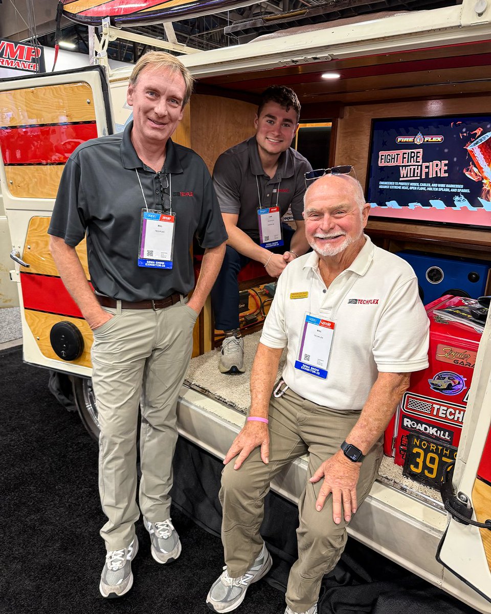 Techflex_inc's tweet image. 🎬 That’s a wrap on #SEMA 2025! Thanks to everyone who visited our booth: @lutzracecars @the_civic_ @claymillican @midwestimages @dirthead_dave &amp;amp; MORE! From longtime friends to first-time visitors...your passion for performance and clean builds keeps us inspired year after year!