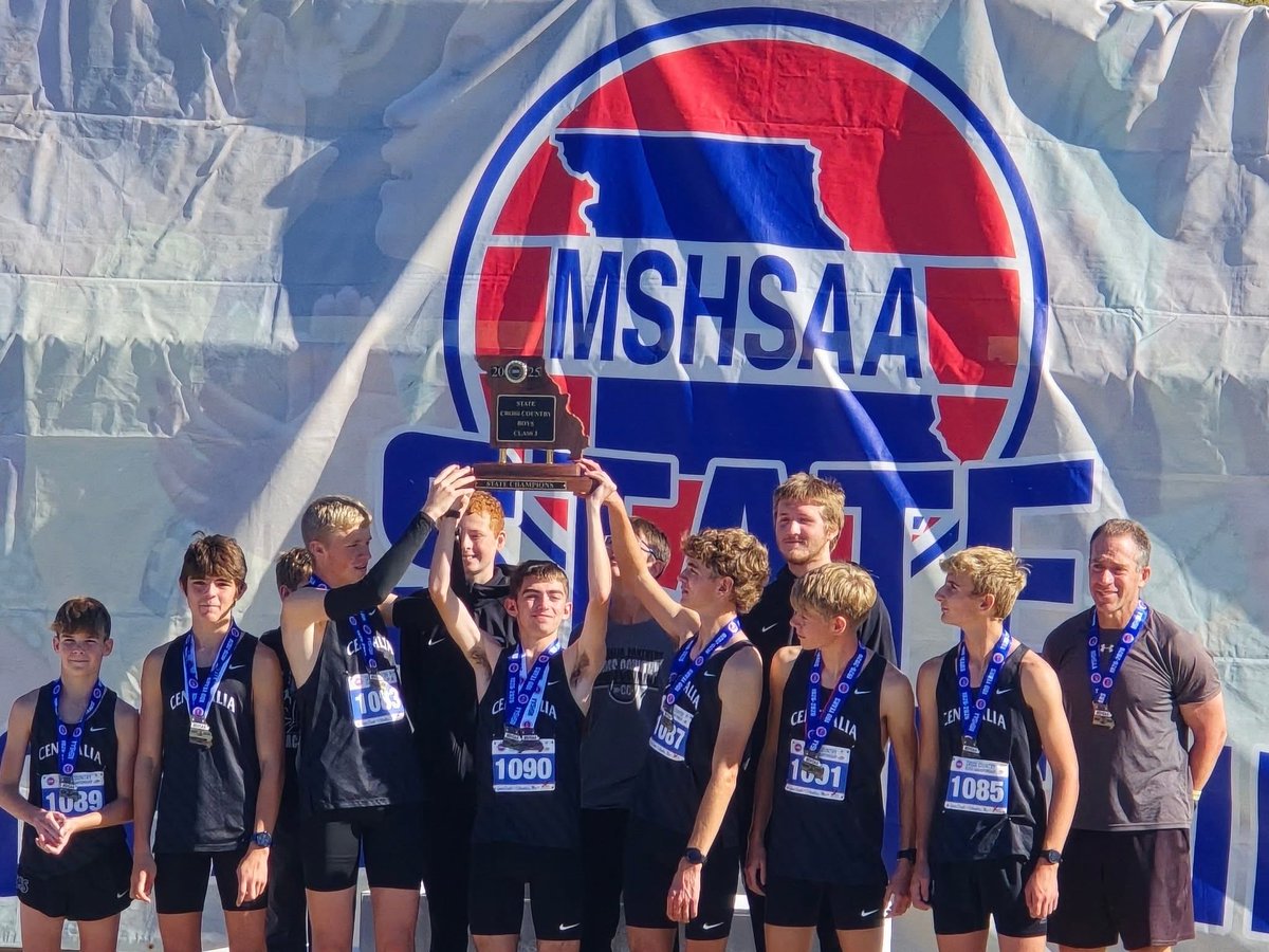 CENTRALIAXC's tweet photo. Back-to-back STATE CHAMPIONS in Class 3 MSHSAA State boys meet today by 1 Point above Westminster Christian! https://t.co/WqfbVlQiRx