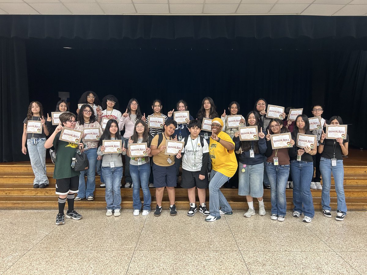 ShotwellMS_AISD's tweet image. “Honor Roll and on a roll! 🙌 Shotwell’s shining stars are being recognized for their achievements and heading out to enjoy a well-earned PBIS celebration! 🌟 #ShotwellPride #PBIS #StudentSuccess”
@DrKimJohnson07 @DrCrystalWatson